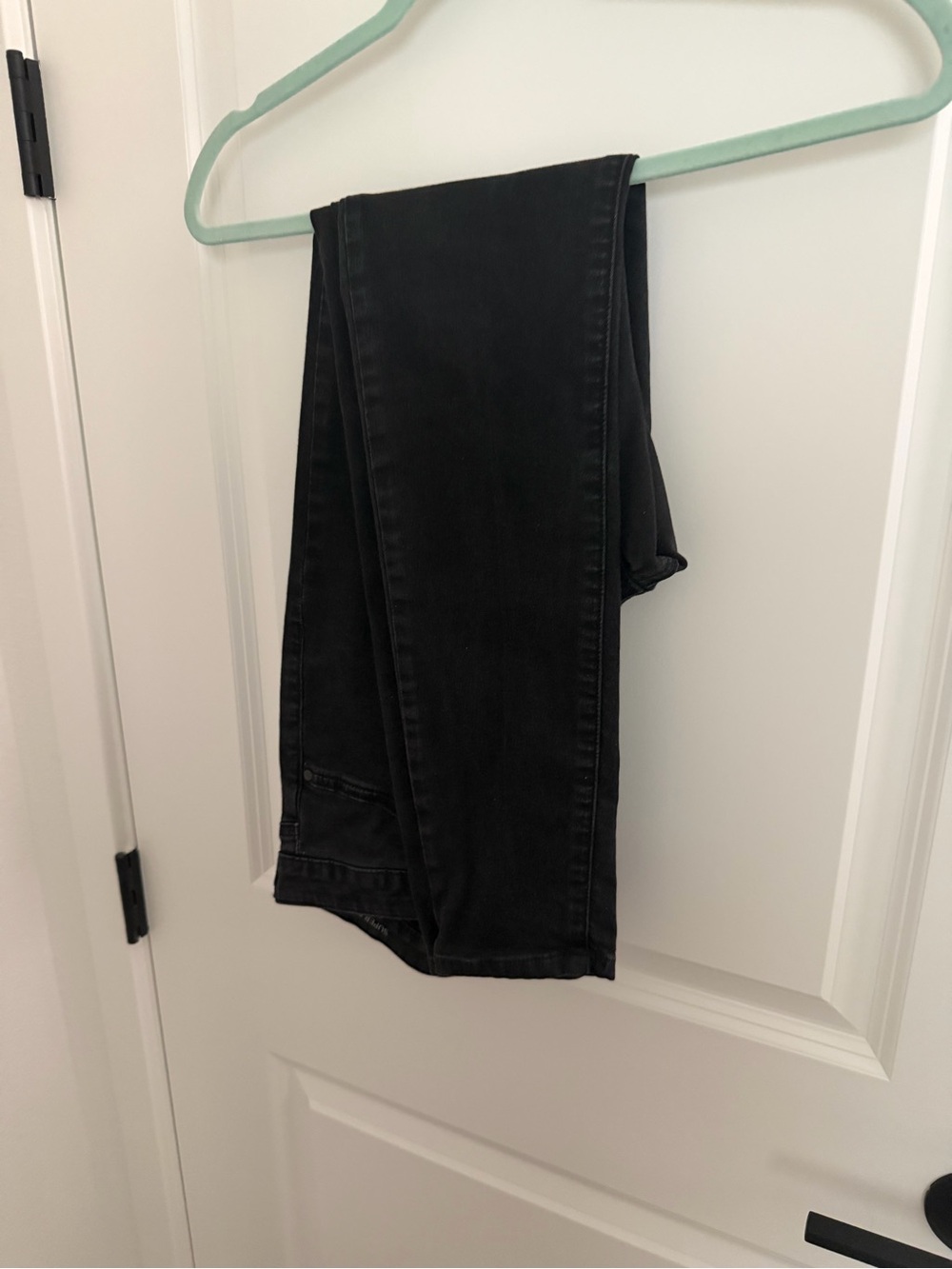 Jennifer Lopez Black Skinny Jeans